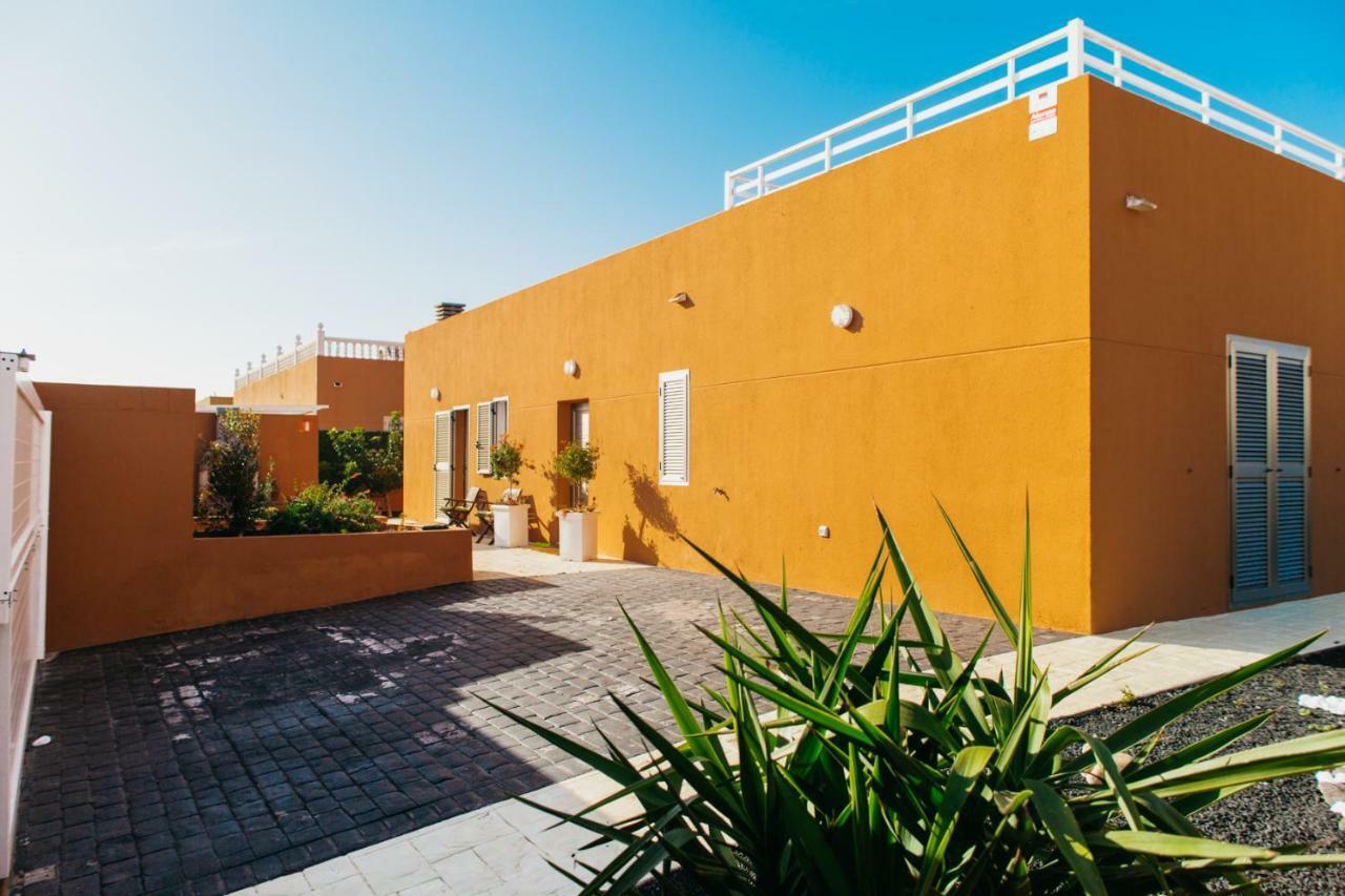 Eco Villa White Suite With Climatized Pool Caleta De Fuste Exterior photo